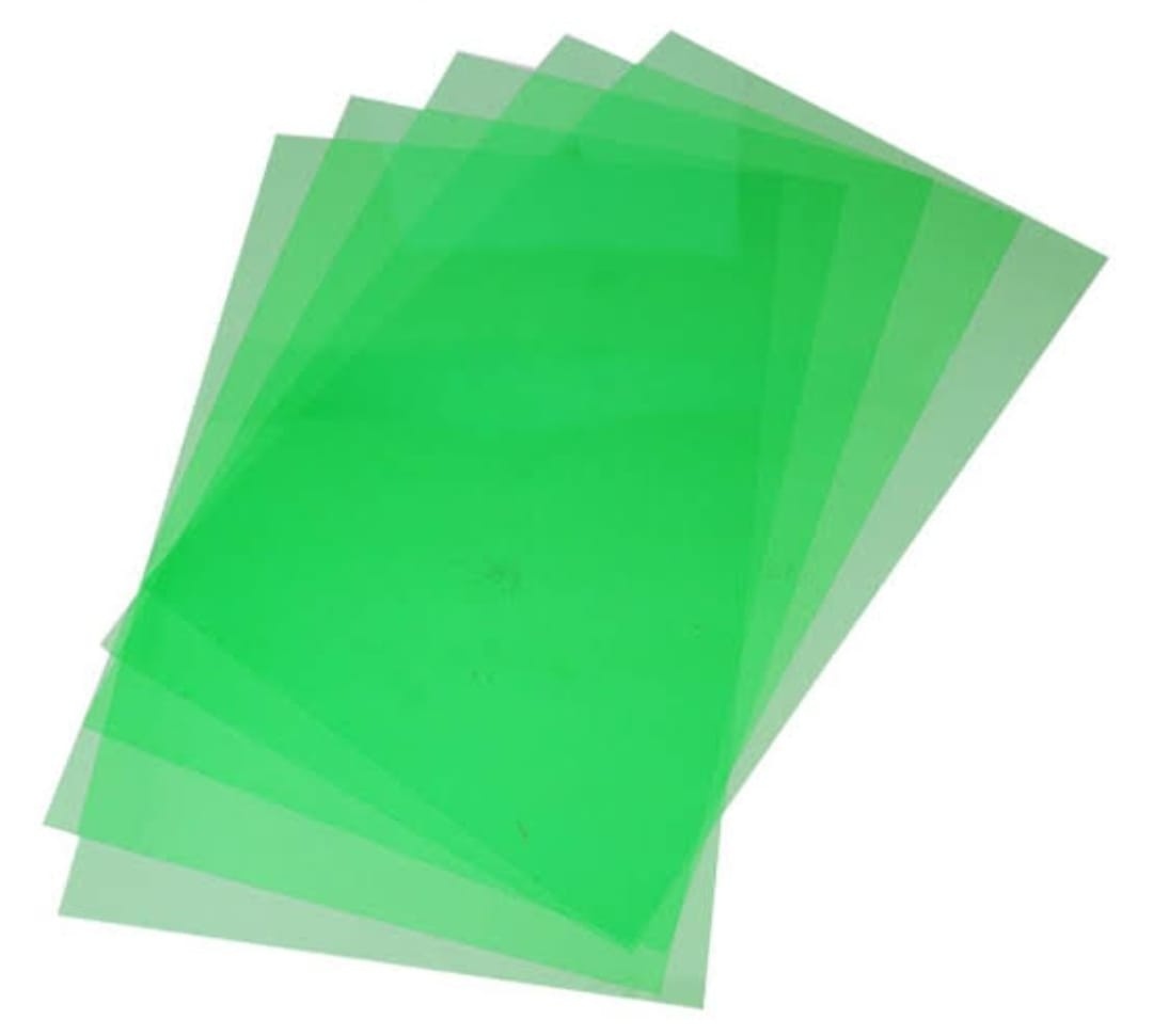 MIKA COVER HIJAU MUDA